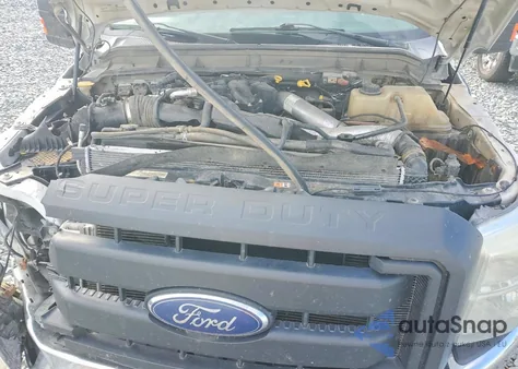 2015 Ford F350 Super Duty z USA, uszkodzony, nr VIN 1FDRF3GT9FEC40727